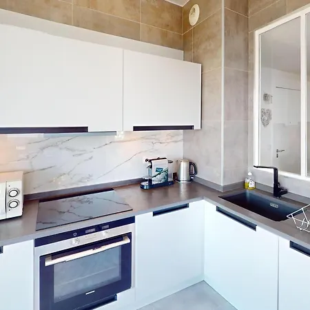 Magnifique 3p Face Avec Terrasse De 46m² Et Parking Prive - Fr-1-196-250 Apartment Menton